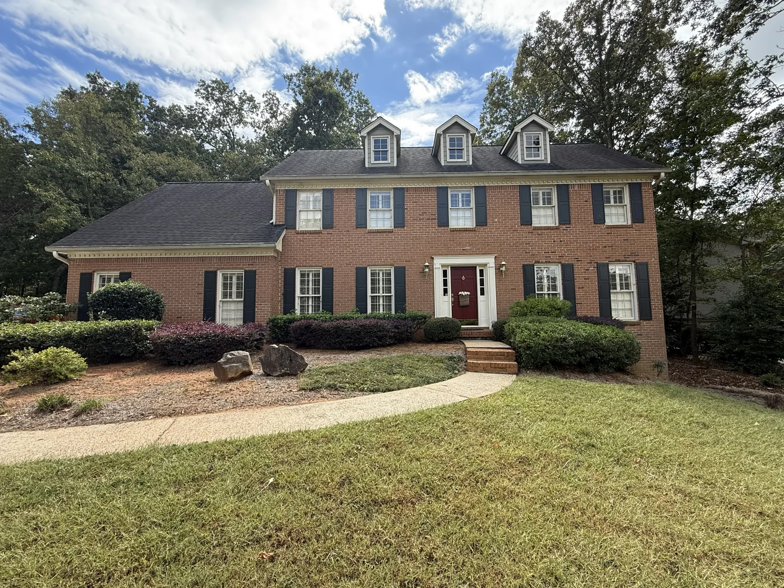 Before new James Hardie siding and exterior paint project in Marietta
